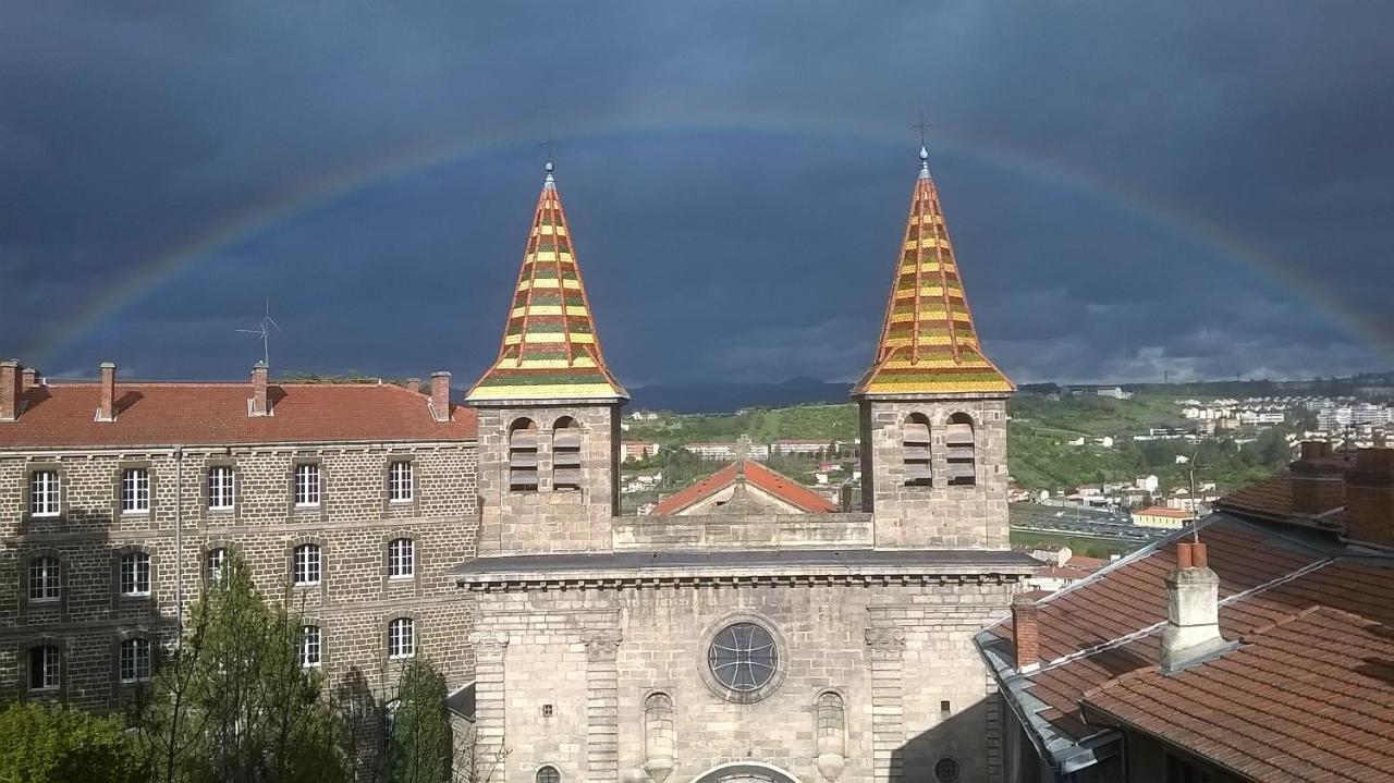 Chambres d'hôtes La Prévôté - Ancien couvent contre la Cathédrale Le Puy-en-Velay Exterior foto